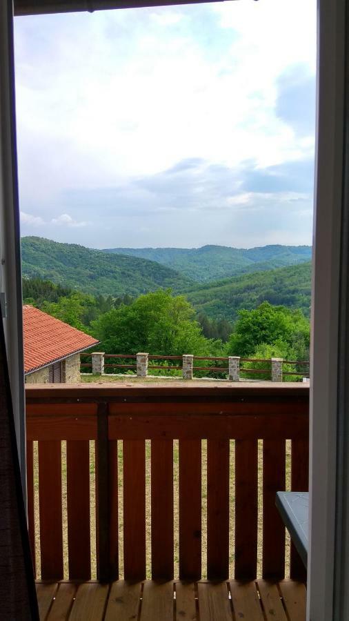 Apartmaji Suhorje Εξωτερικό φωτογραφία